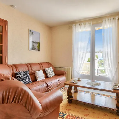 Hébergement de vacances Maison Familiale Pour 8 A 750m De La